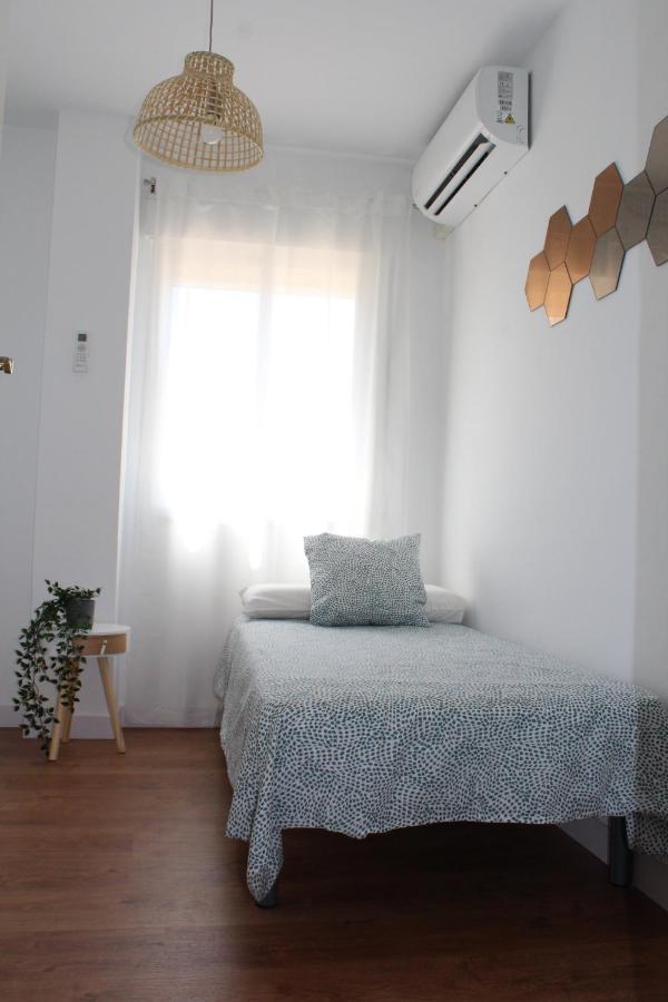 Beautiful Brand New 2 Bedroom Flat With Terrace Málaga Dış mekan fotoğraf